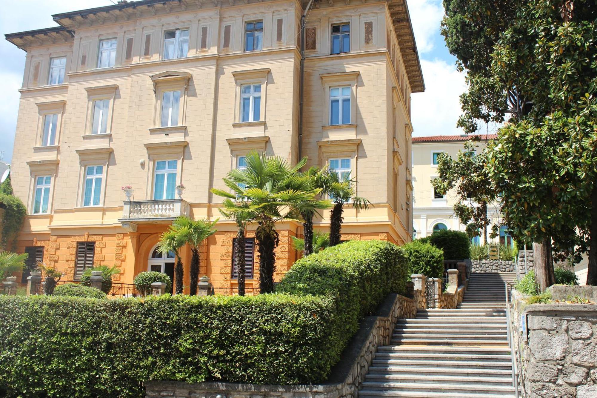 Sunny Park Opatija Apartamento Exterior foto